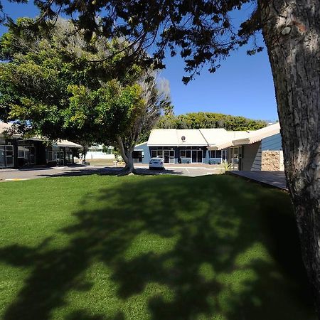 Abrolhos Reef Lodge Geraldton Kültér fotó