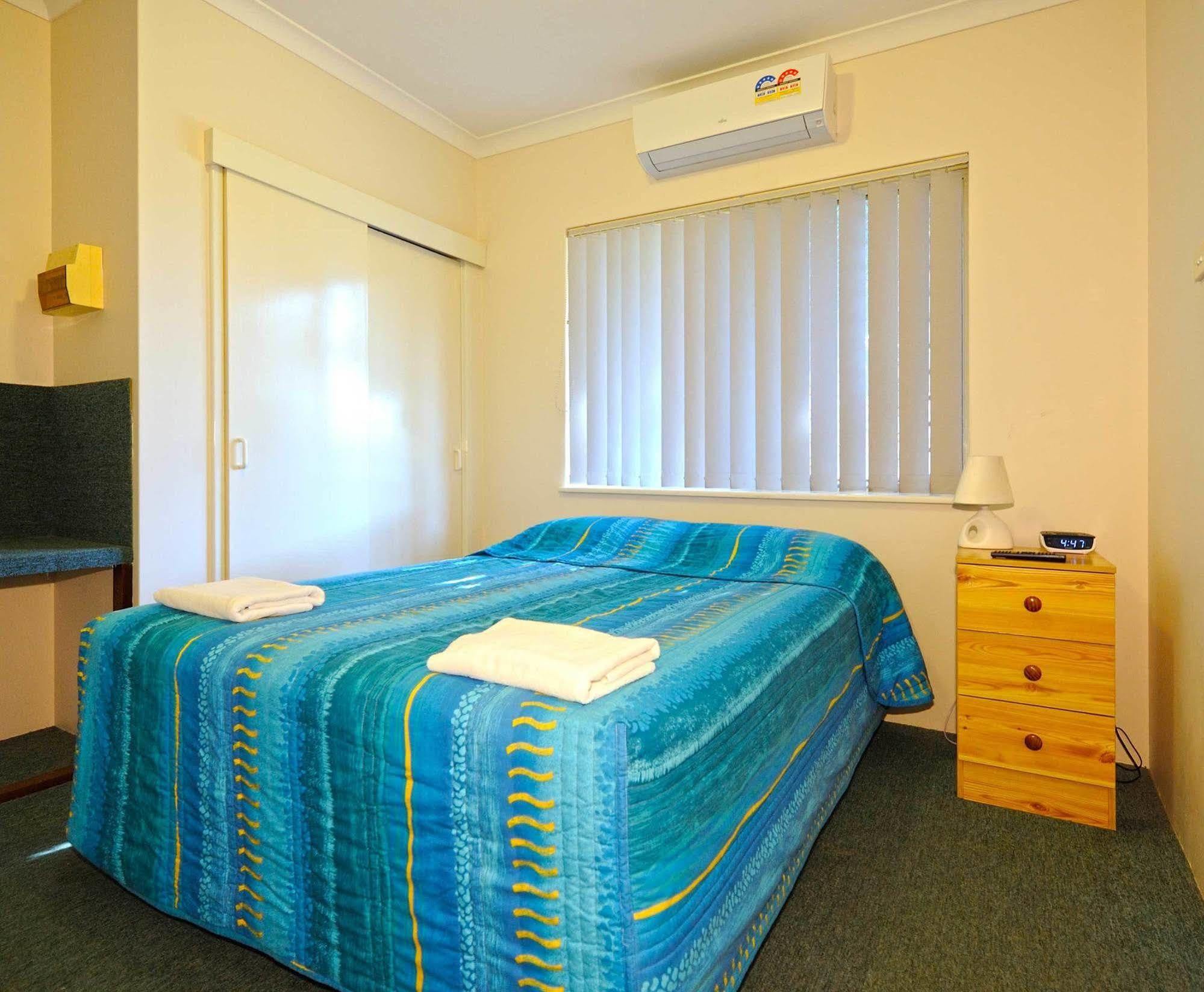 Abrolhos Reef Lodge Geraldton Kültér fotó