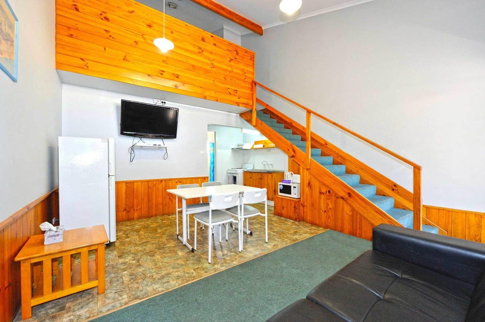 Abrolhos Reef Lodge Geraldton Kültér fotó